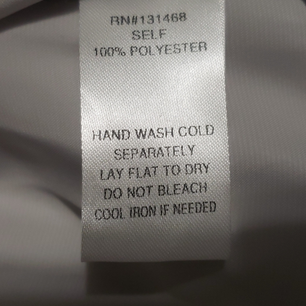 1 M left New boutique satin peasant top - Picture 11 of 11